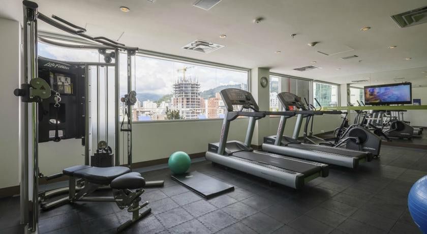 Hampton By Hilton Medellin Hotel Buitenkant foto